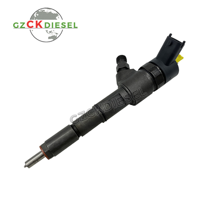 شراء حقن الوقود 04132014 0445110561 لمحرك TD2.9 TDC2.9 L4 online manufacture
