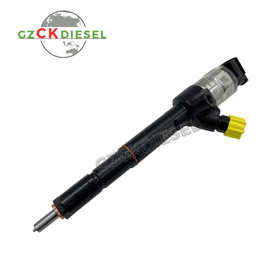 شراء حاقن وقود ديزل P091-000A P091000A لمحرك ديزل YN33 36 38 online manufacture